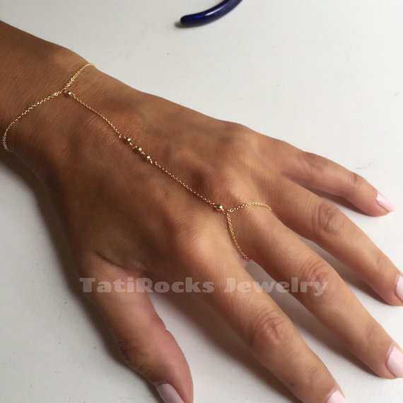 lola-gold-hand-chain-tatirocks-jewelry